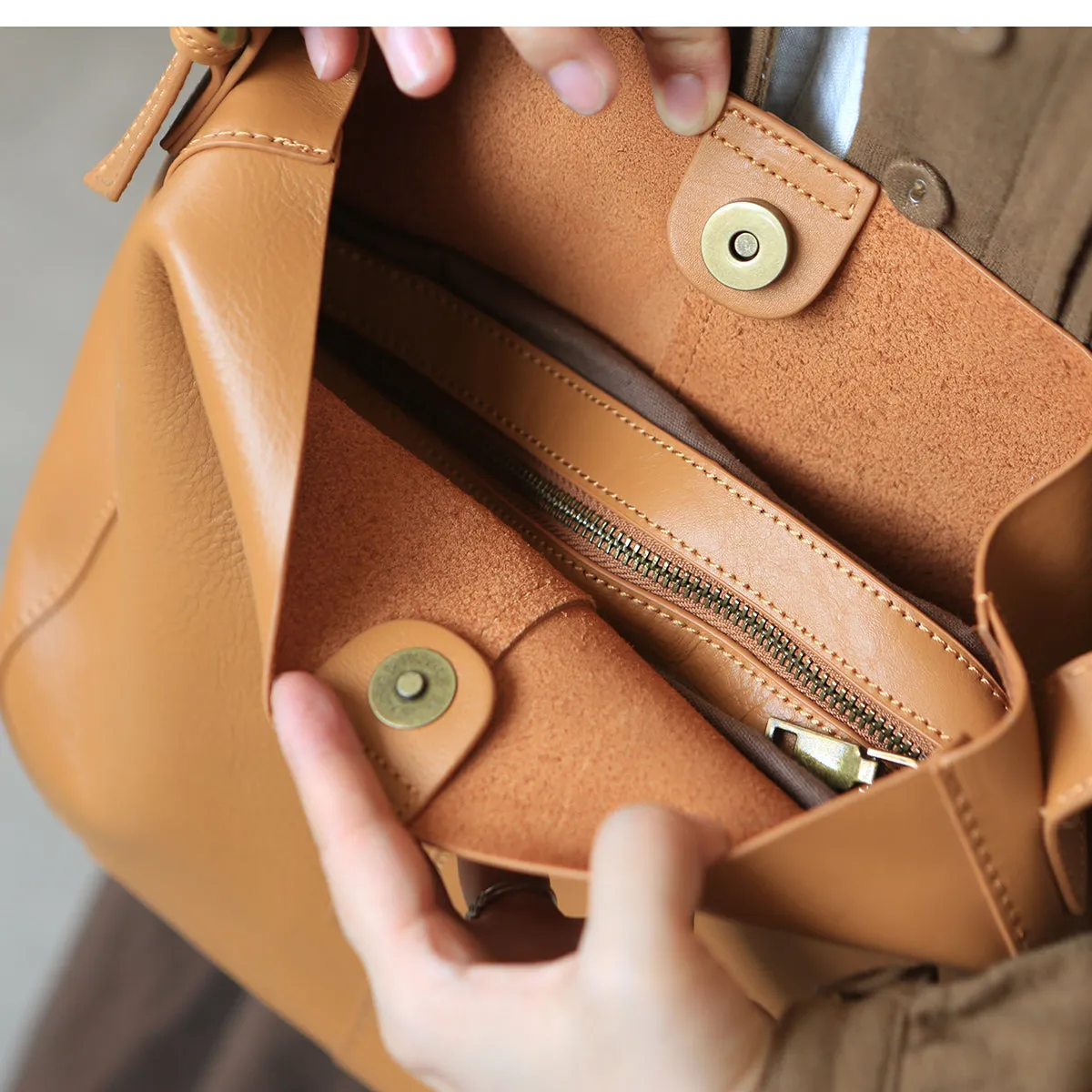 Stylish Women's Genuine Leather Tote Bags Black Leather Shoulder Bag